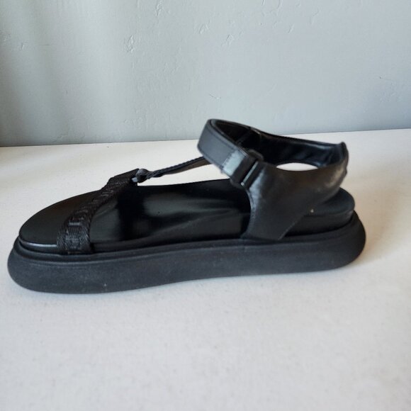 Moncler Sandals "NEW" - Picture 15 of 16
